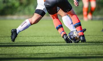 墨西哥前锋希门尼斯脚踝扭伤无骨折（配图示意）